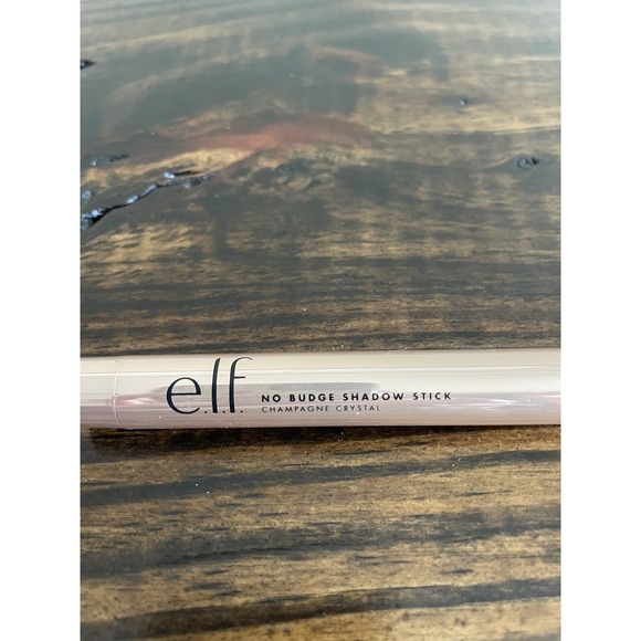 e.l.f. No Budge Shadow Stick Cream Eyeshadow Stick Champagne Crystal - Picture 1 of 2